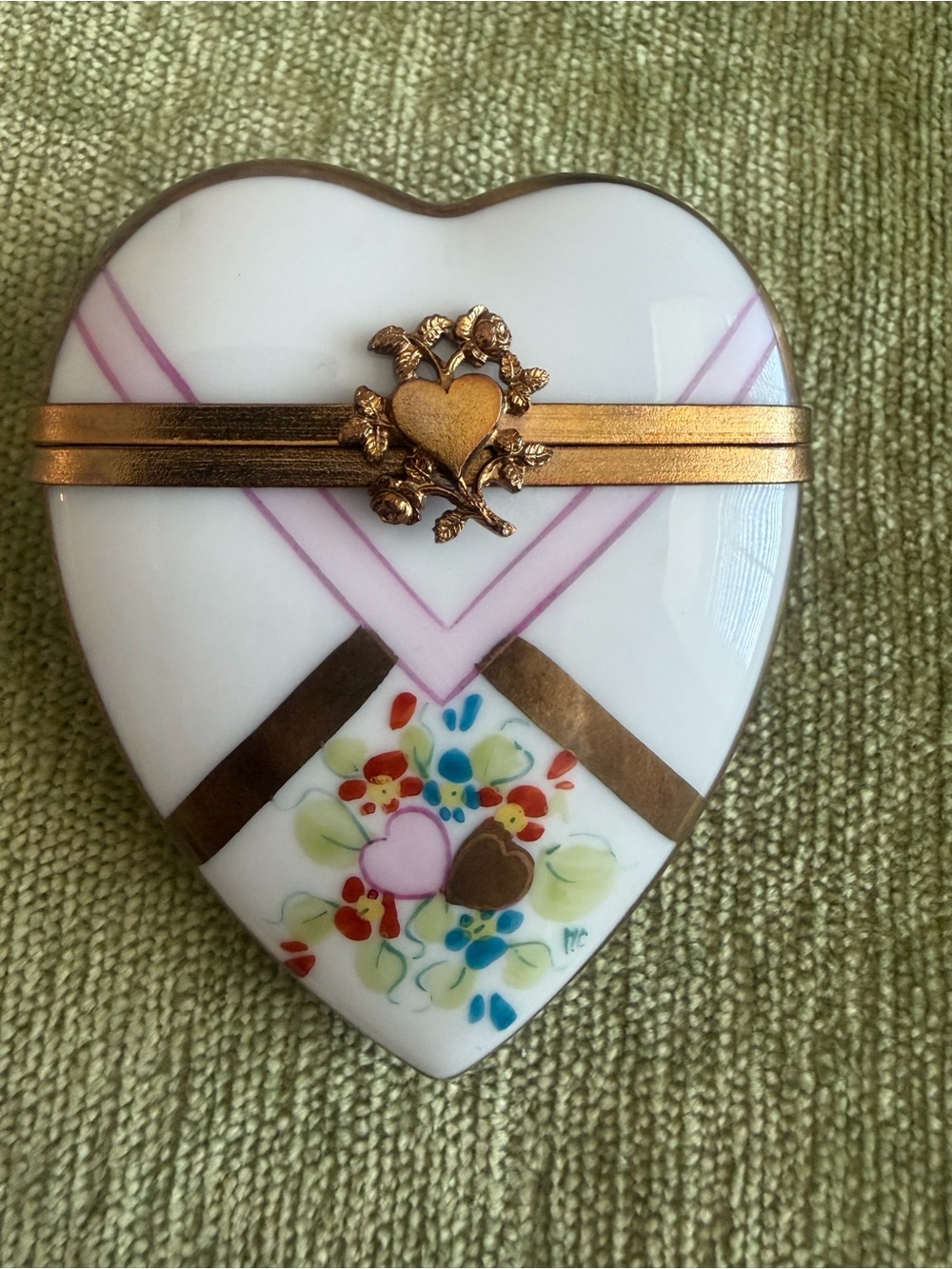 Vintage Heart Valentine Shaped Limoges Box Richard Collection Hand Painted